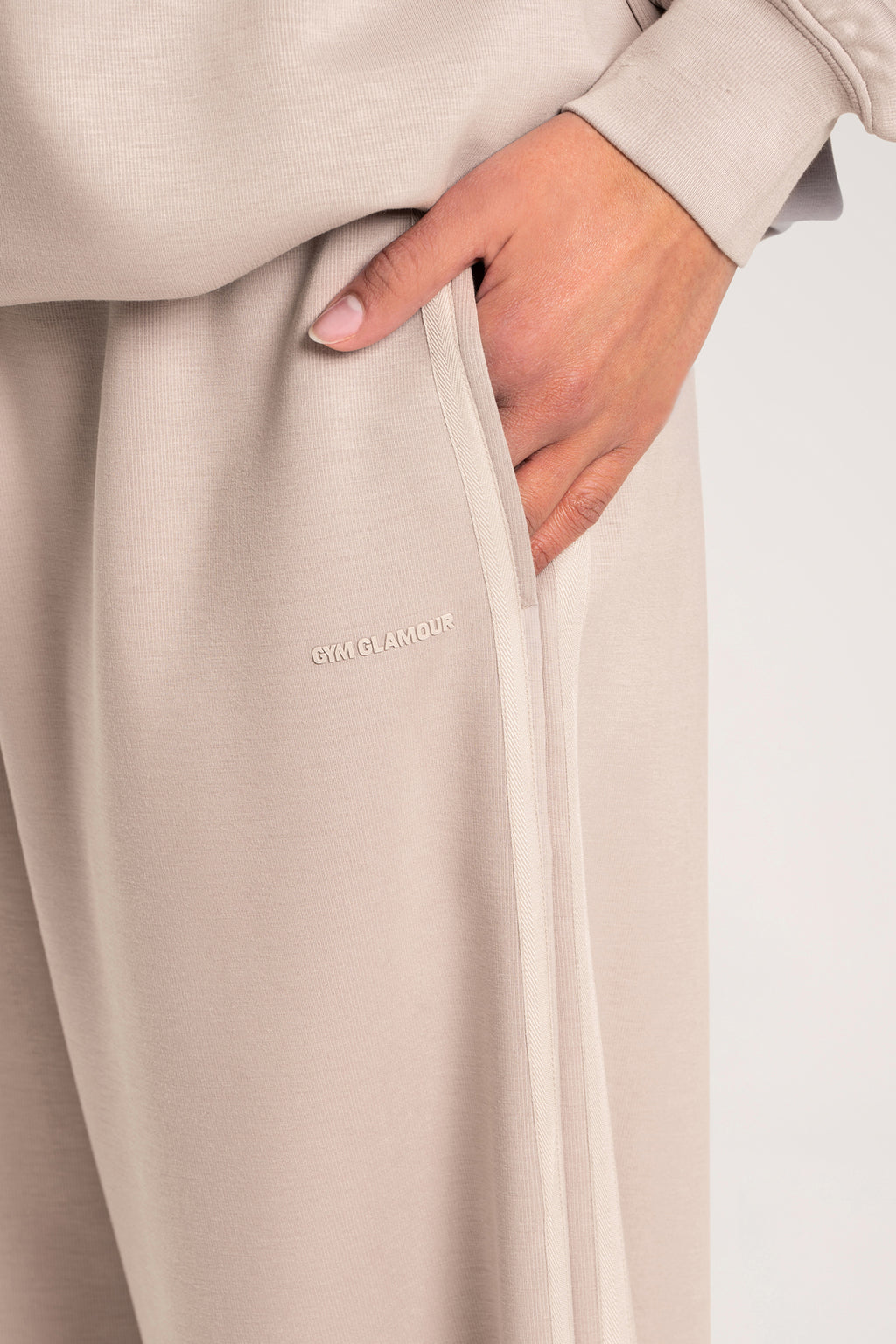 Спортен панталон Oversize UN1FORM beige