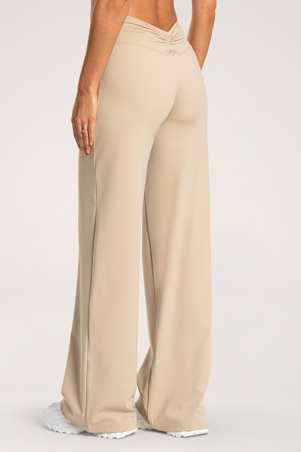 Панталон booty tie UN1FORM sand