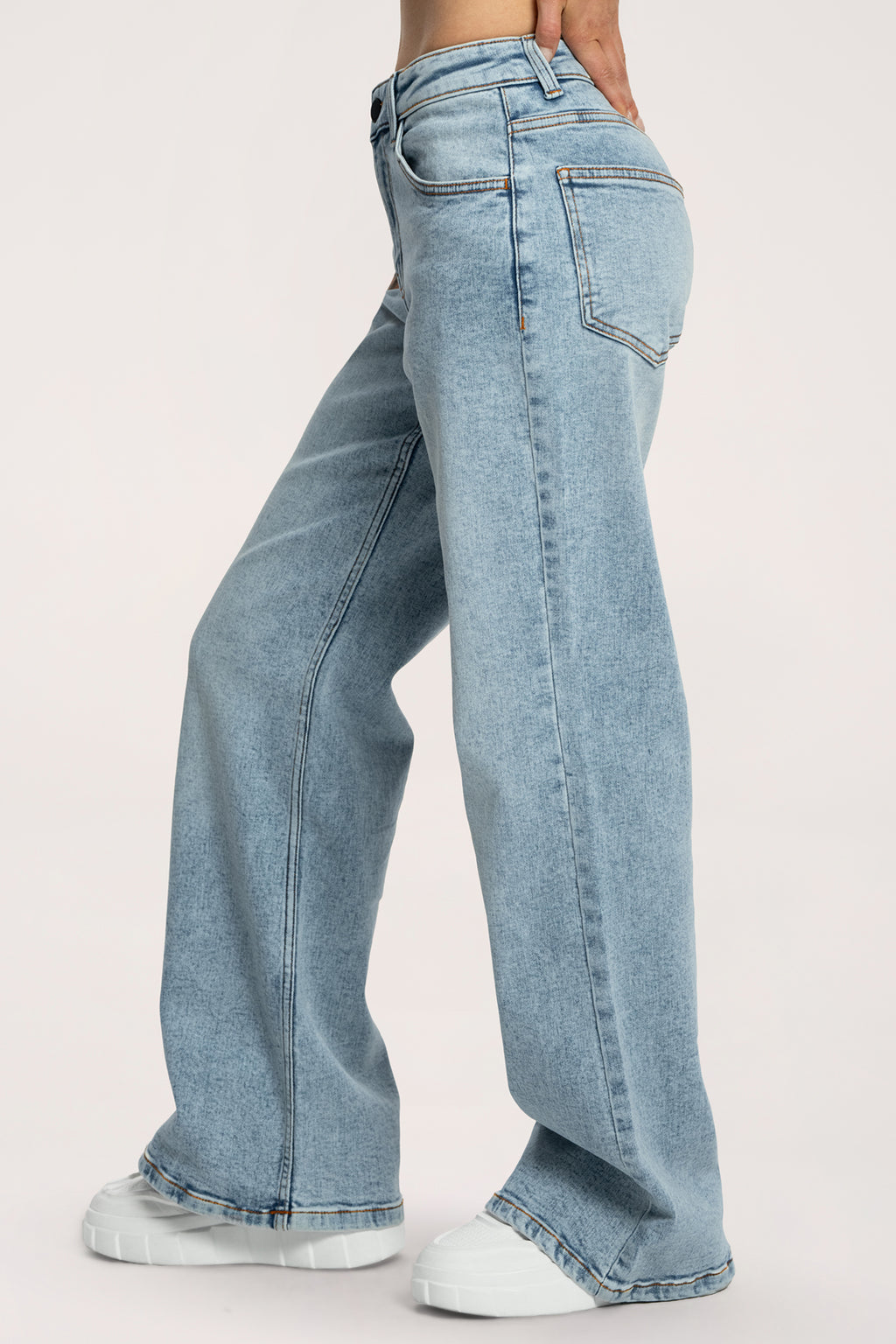 Широки дънки wide с ниска талия light blue