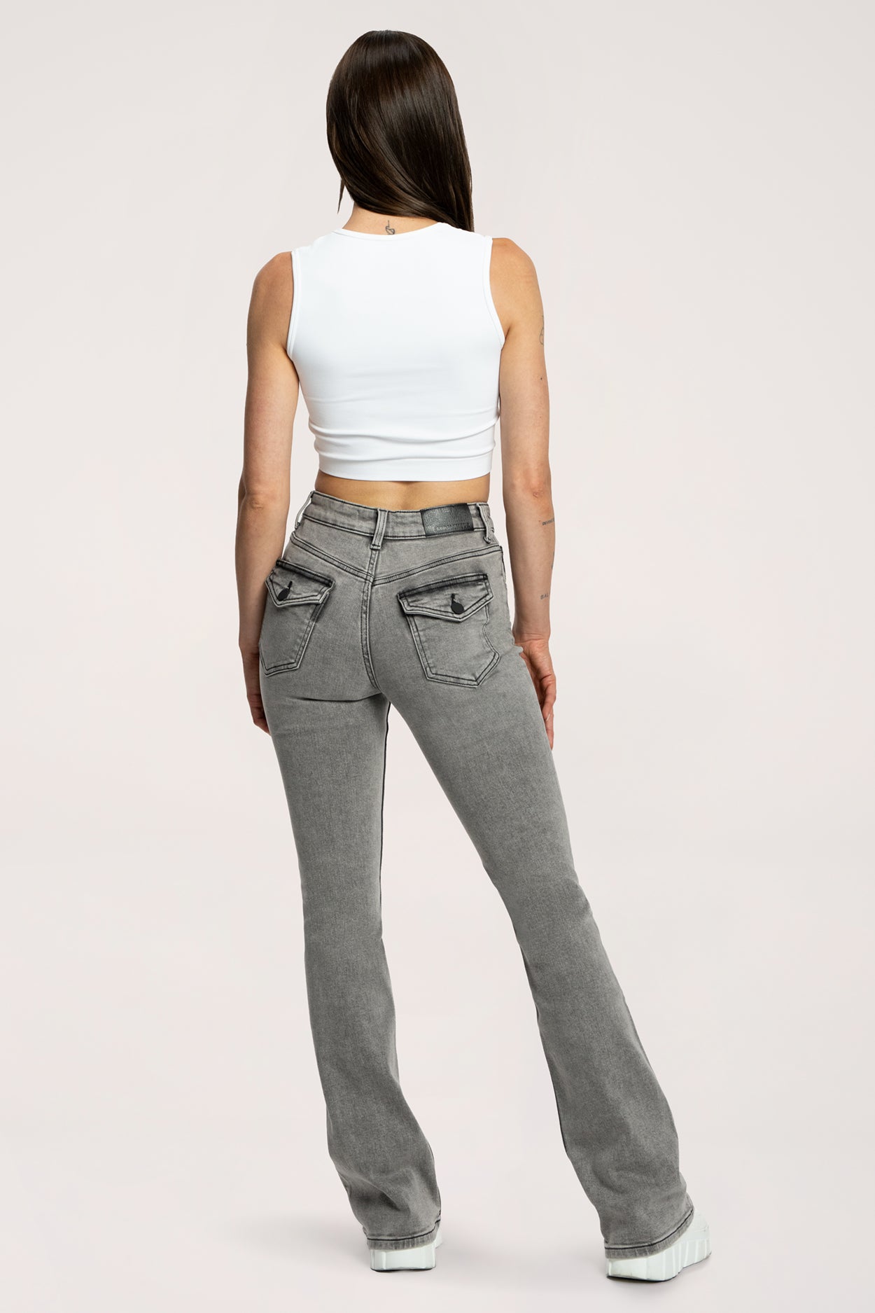 Дънки с клоширани крачоли push up light grey