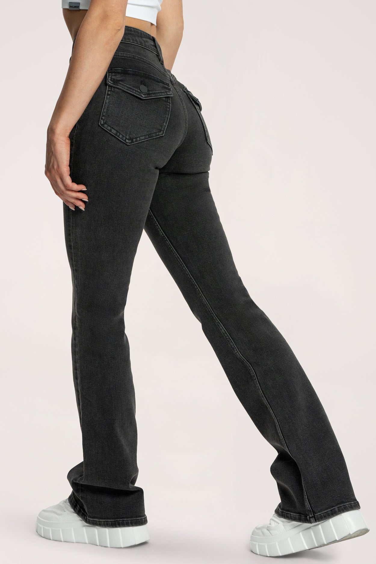 Дънки с клоширани крачоли push up black