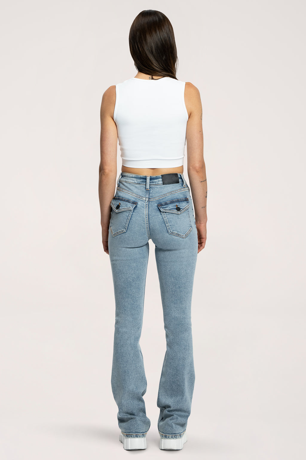 Дънки с клоширани крачоли push up light blue