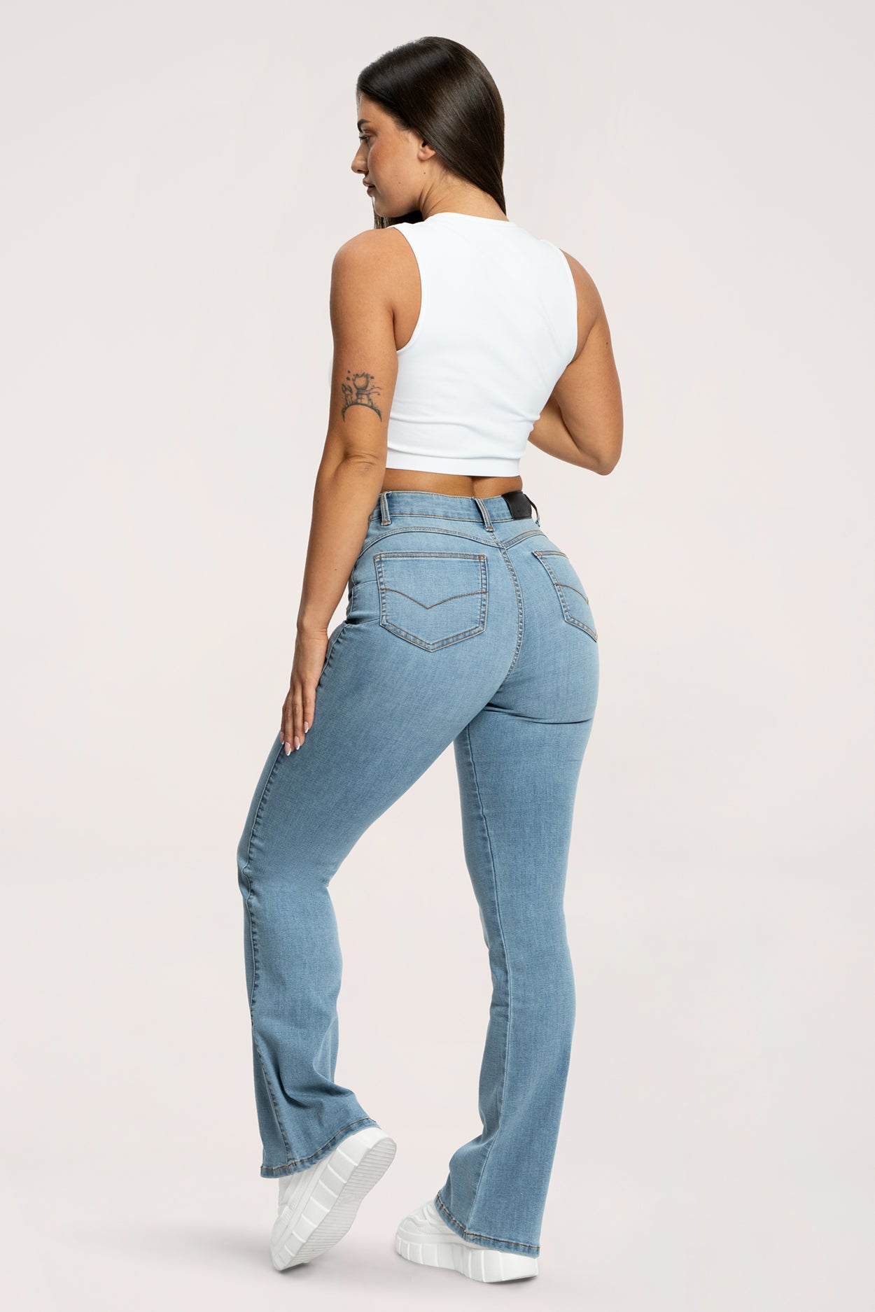 Дънки с клоширани крачоли perfect slim light blue