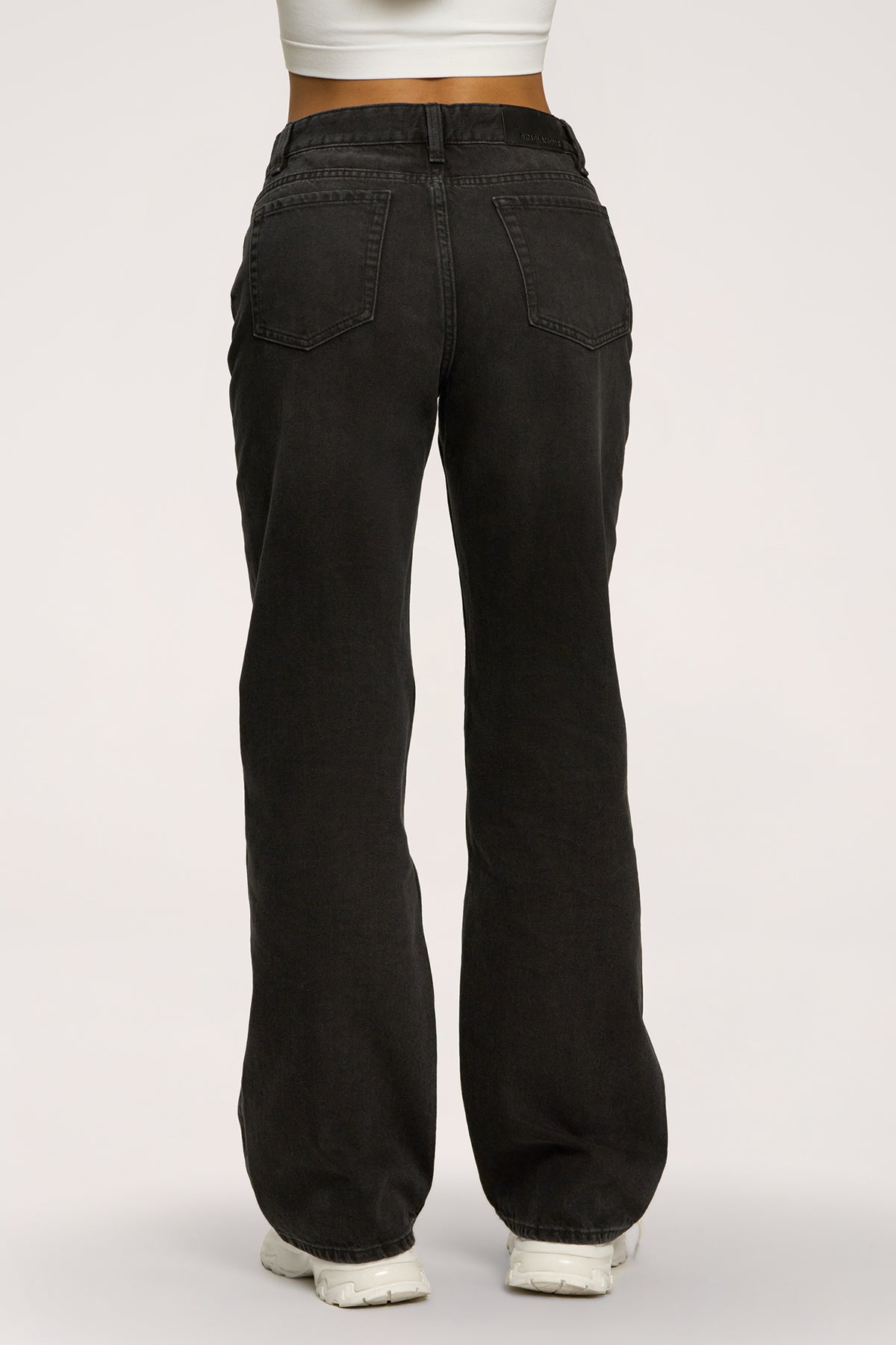 Дънки wide relaxed black