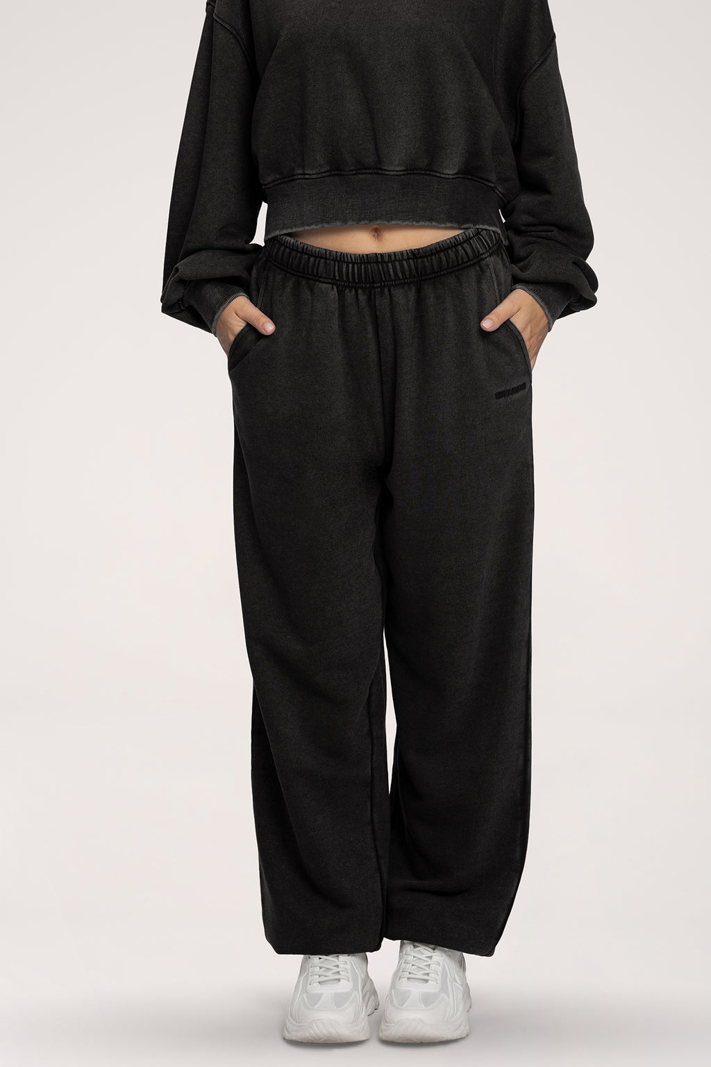 Спортен панталон с ластик Easy black