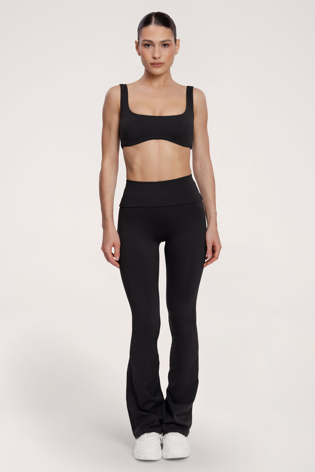 Клоширано спортно долнище Pilates Era black