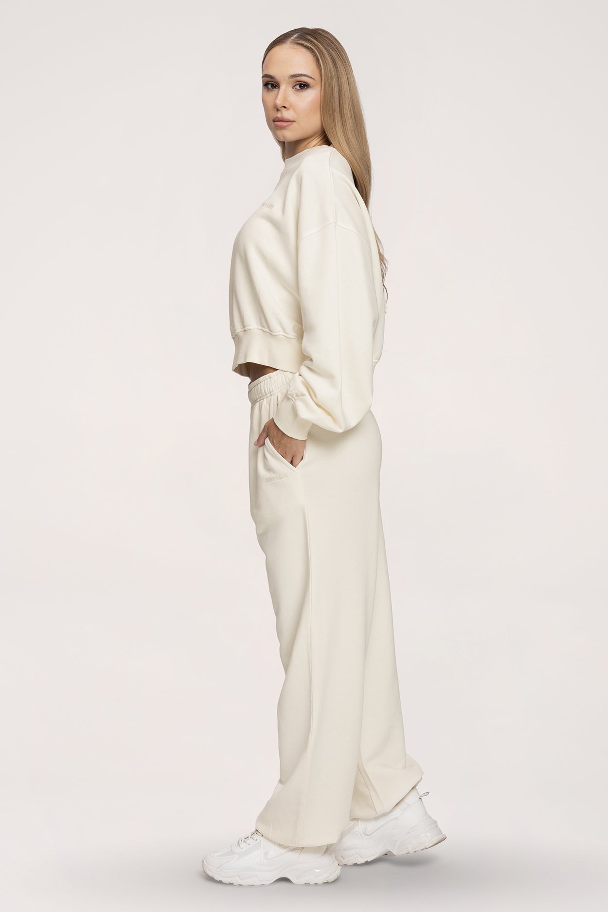 Спортен панталон с ластик Easy off white