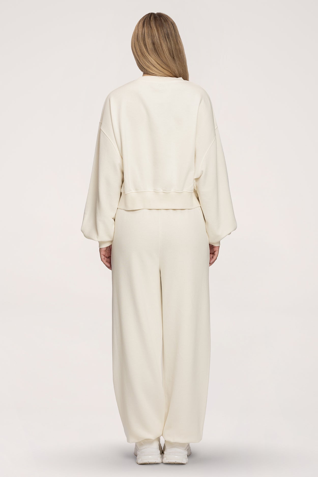 Суитшърт Easy off white