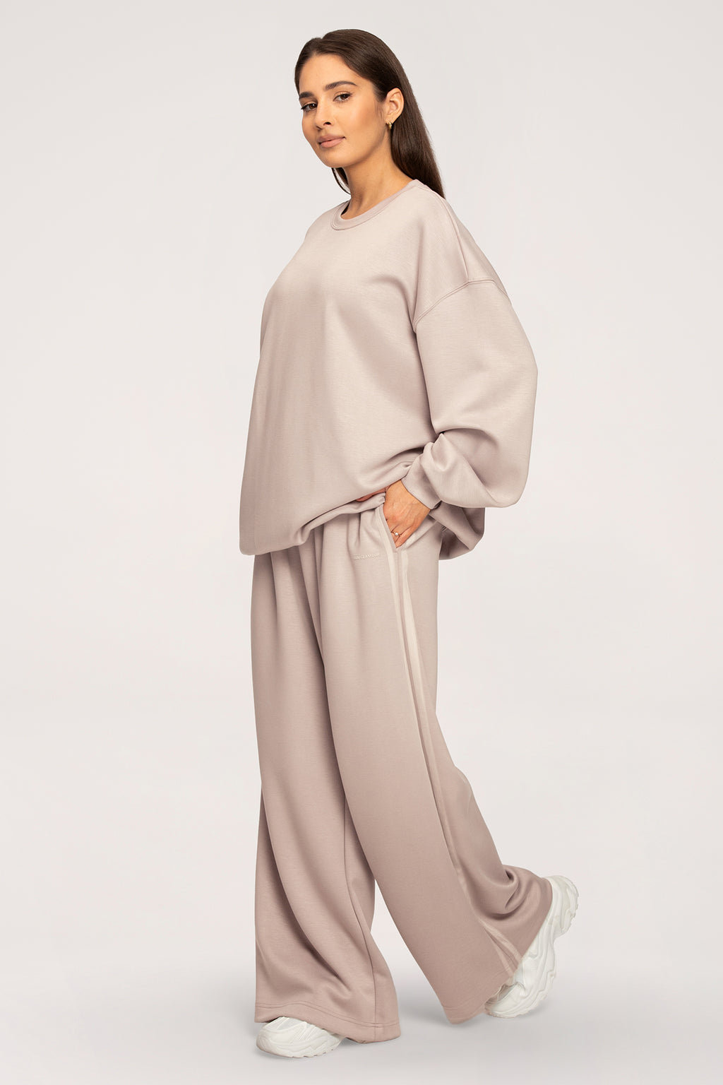 Спортен панталон Oversize UN1FORM beige