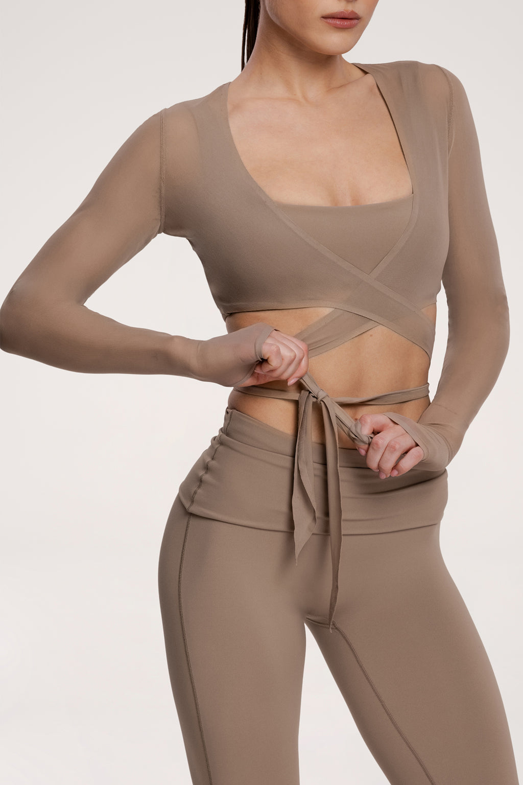 Жилетка с връзване pilates era warm beige
