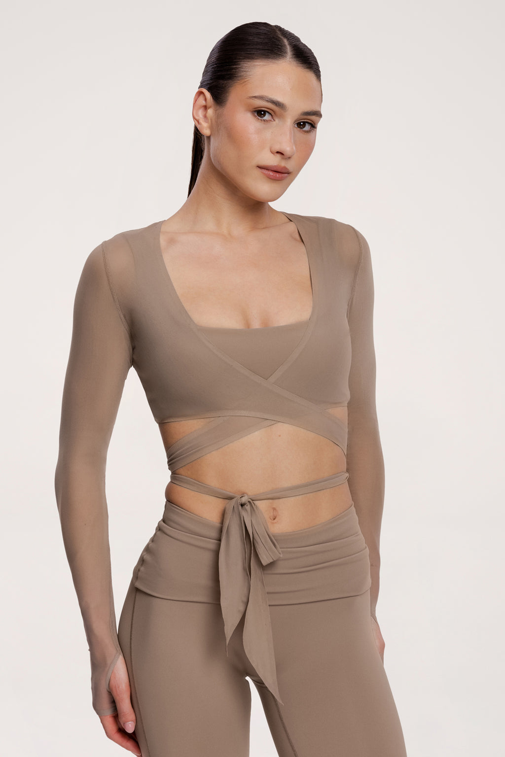 Жилетка с връзване pilates era warm beige