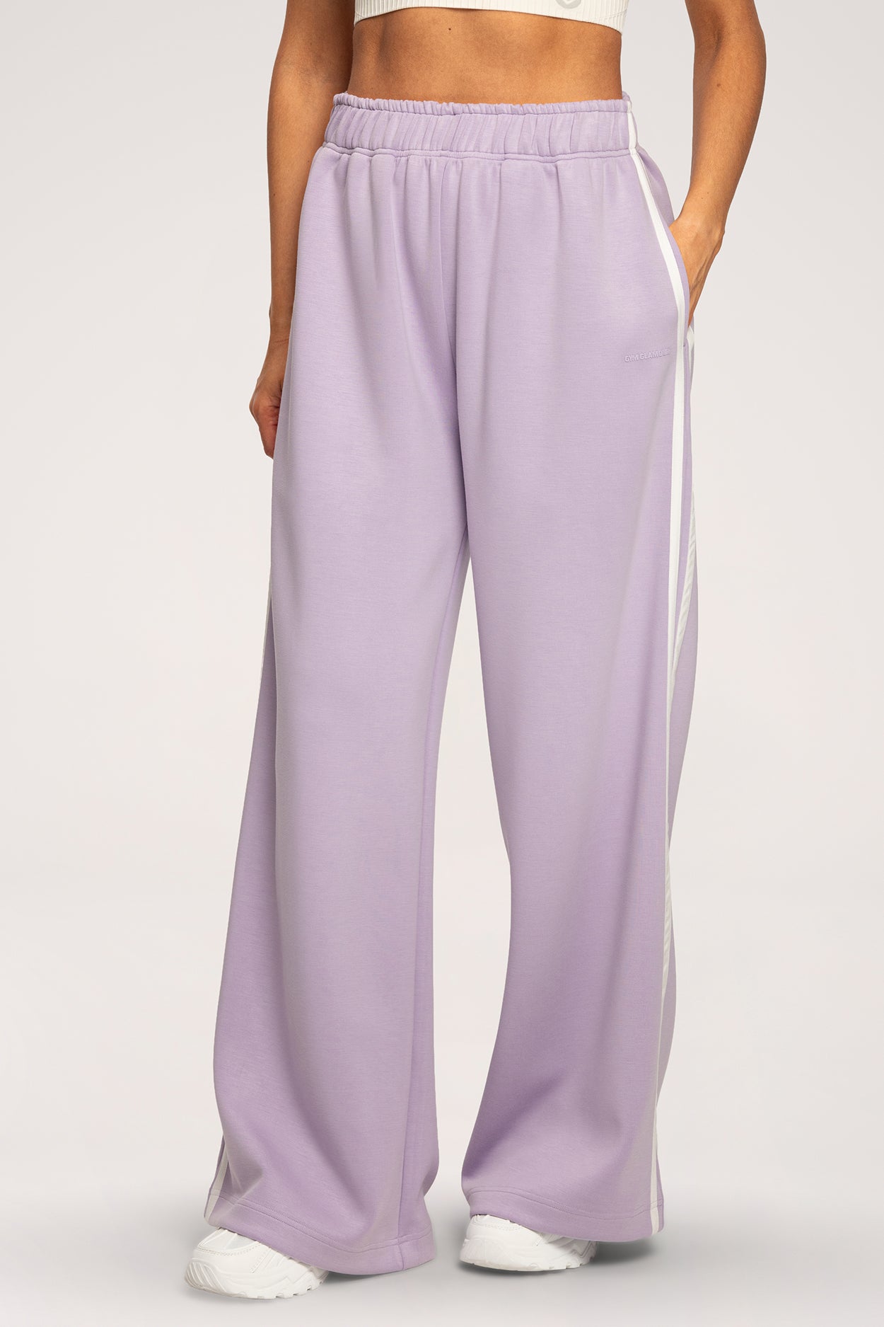 Спортен панталон Oversize UN1FORM lilac