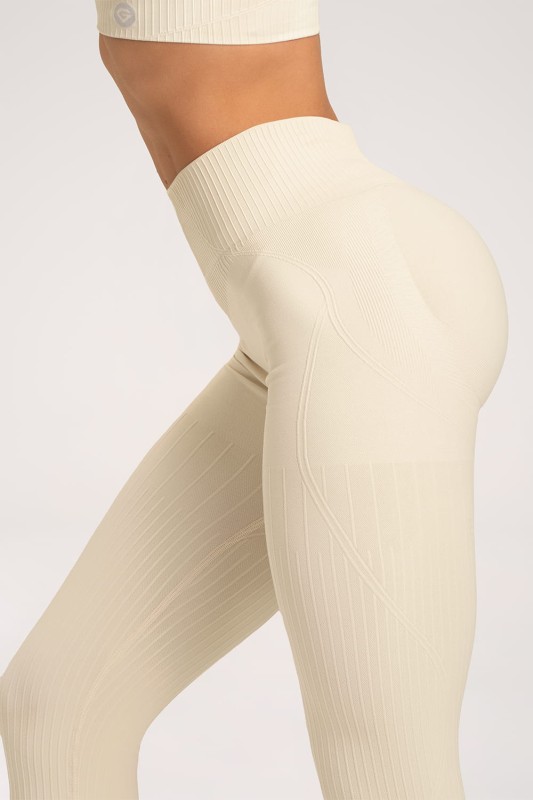 _0043_25.04.02_GYM GLAM_1356.jpg